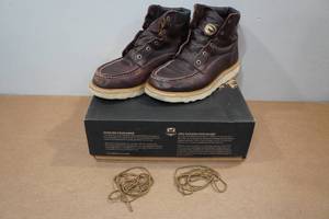 lot 14 image: Irish Setter Ashby Mens 6 Work Boots Style 83605 - Size 11.5