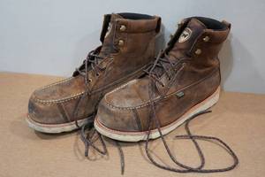 lot 15 image: Irish Setter Wingshooter Mens 6 Work Boots Style 83630 - Size 13