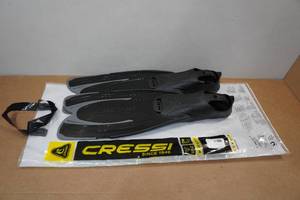 lot 41 image: Cressi Rondinella Snorkel Fins - 8.5-9.5, 43-44