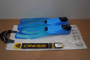 lot 44 image: Cressi Aqua Snorkel Fins - 5.5-6.5, 39-40