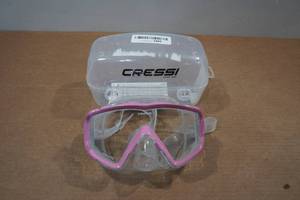 lot 49 image: Cressi Pano 3 Mask