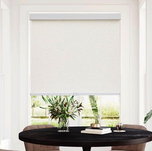 lot 117 image: 3 Persilux Cordless Blinds - 21Wx72H - Cream