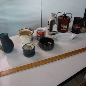 lot 42 image: Vintage assortment crocks, cups and such