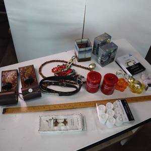 lot 49 image: Misc. Jewelry and Candles Collection