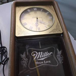 lot 93 image: Vintage  Miller High Life Beer Clock