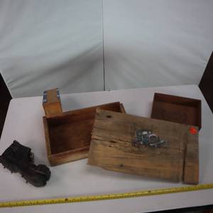 lot 108 image: Vintage Wooden Goodies