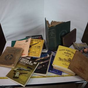 lot 113 image: Vintage Collection of Firearm Magazines and geography books