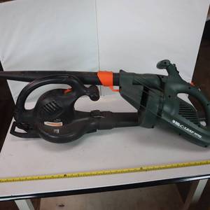 lot 121 image: Lot of 2 electric leaf blowers