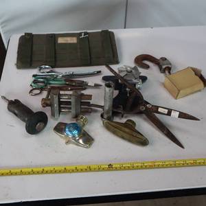 lot 131 image: Vintage collection of tools, items for garden