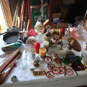 lot 144 image: Vintage lot - very large - candle relate, figurines, more