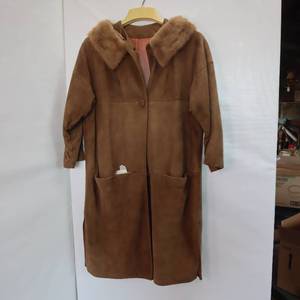 lot 151 image: Vintage Womans Fur and Leather Long Coat