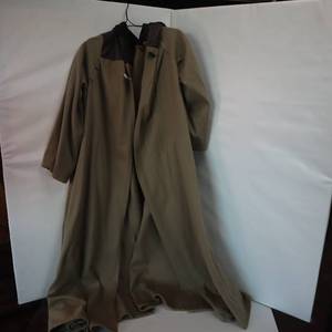 lot 152 image: Vintage Brown Cloak with Black Hood - Think Merlin