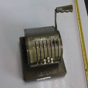 lot 9 image: Vintage Locked Paymaster Protector - Remember how they used to run our cards