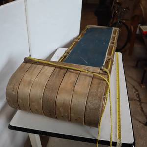 lot 181 image: Large Toboggan Sled - Vintage