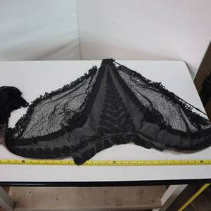 lot 208 image: Very heavy lace with vintage beadwork and stones