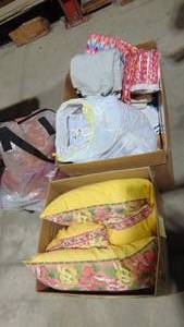 lot 53 image: Pillows, Twin Sheets, Towels and Bathroom Set