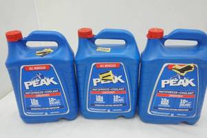 lot 18 image: AntifreezeCoolant 1 GAL Concentrate x 3ct