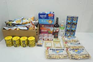 lot 29 image: Food Lot