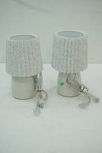 lot 42 image: Table Lamp Pair 10.5 tall