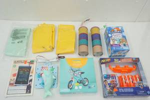lot 69 image: Kids Activity Lot