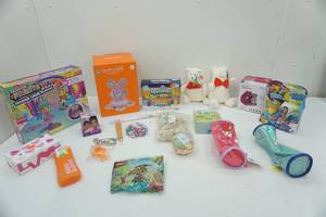 lot 81 image: Toys, Games, School Supplies