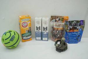 lot 86 image: Pet Supplies Lot