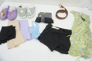lot 161 image: Clothes Lot Womens