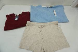 lot 208 image: Sweaters & Sweater Shorts