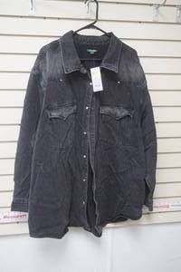 lot 215 image: Wild Fable Womens 4X Black Jean Button Up