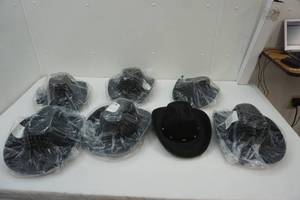 lot 220 image: 7ct Black Felt Cowboy Hats