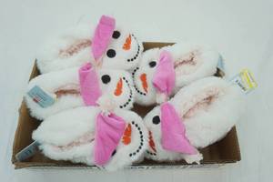 lot 259 image: Cat & Jack XSS (11-1) Slippers 5ct