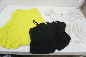 lot 284 image: Womens Clothes Lot XXL