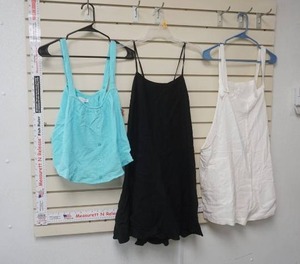 lot 287 image: Womens Clothes Lot XL