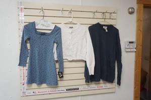 lot 289 image: Womens Clothes Lot M, L