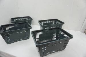 lot 301 image: 4ct Shopping Baskets