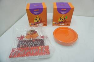 lot 384 image: 2 Paint Your Own Pumpkin Kits, Paper Plates, Happy Harvest Wooden Decor-lights up