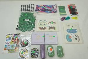 lot 396 image: Crafts & Activities Lot