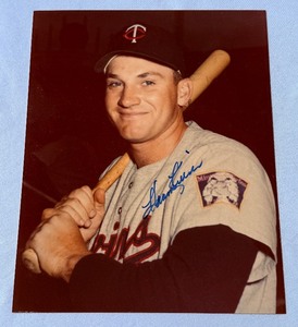 lot 36 image: Harmon Killebrew Signed 8x10 Photo Minnesota Twins Baseball