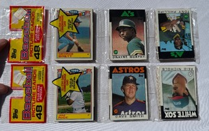 lot 95 image: (2) 1986 Topps Baseball Rack Pack Cards