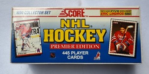 lot 107 image: 1990 Score NHL Hockey Factory Sealed Set