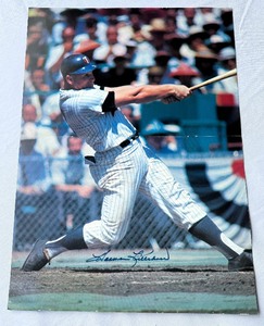 lot 34 image: Harmon Killebrew Signed Sports Illustrated Poster Minnesota Twins Baseball