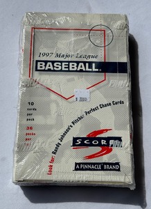 lot 58 image: 1997 Score Pinnacle Baseball 36 Pack Box