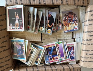lot 144 image: Large Box of Unsorted Basketball and Baseball Cards