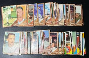 lot 124B image: 60 Card 1962-63 Topps Vintage Baseball Lot