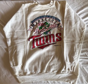 lot 150B image: Minnesota Twins Vintage 1987 World Series Crew Neck Sweatshirt by Pannill Size XL