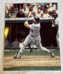 lot 20B image: Kent Hrbek Signed 8x10 Baseball Photo Minnesota Twins
