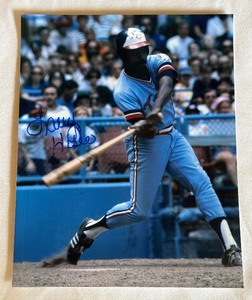 lot 23B image: Larry Hisle Signed 8x10 Baseball Photo Minnesota Twins