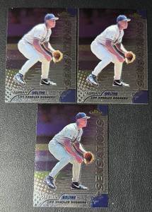 lot 211 image: Adrian Beltre 3 RC Rookie Baseball Card Lot