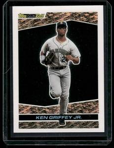 lot 197A image: Ken Griffey Jr.   1993 Topps Black Gold #33 Seattle Mariners Baseball Card