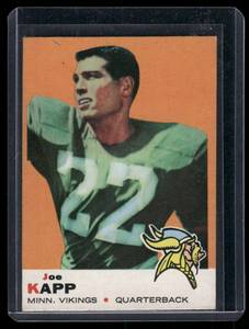 lot 319A image: Joe Kapp   1969 Topps #35 Minnesota Vikings Football Card